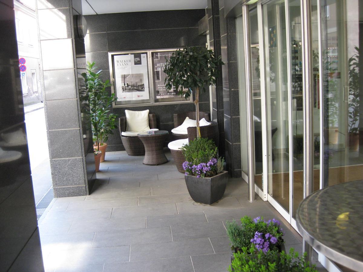 Dom Hotel Linz Exterior photo