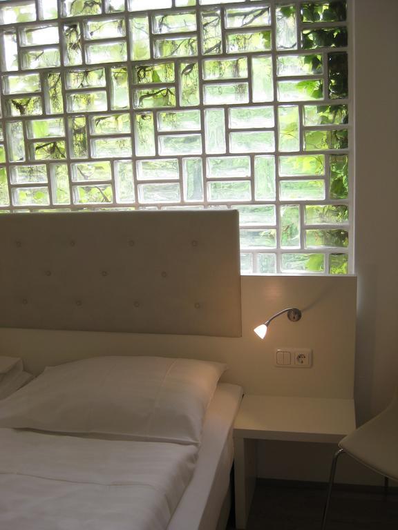 Dom Hotel Linz Exterior photo