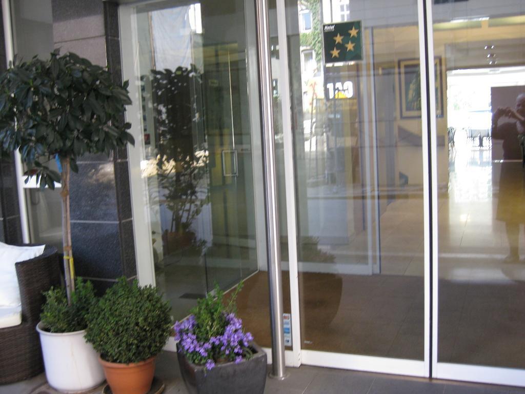 Dom Hotel Linz Exterior photo