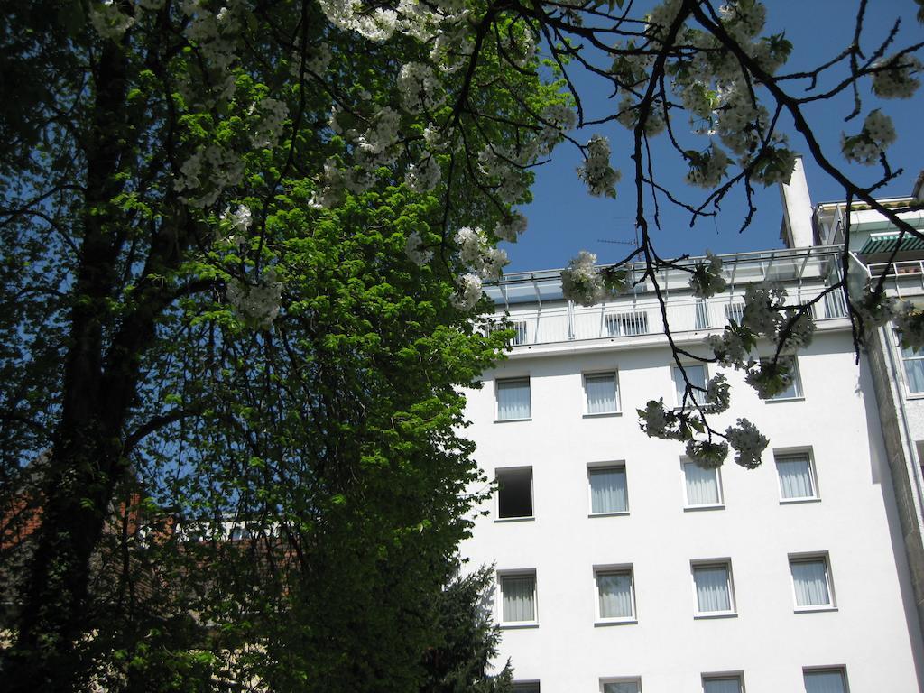 Dom Hotel Linz Exterior photo